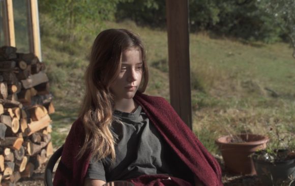LA FILLE DE BRIQUES